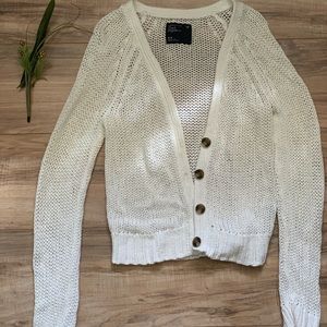 American Eagle White sweater